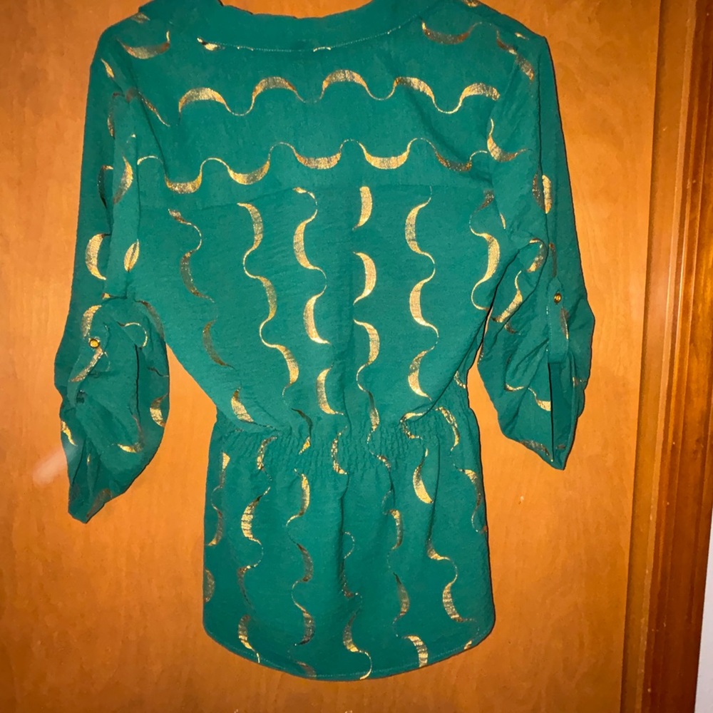Alex & Parker Emerald Green & Gold Wavy Crescent Blouse Top Size Small NWT - Picture 13 of 15